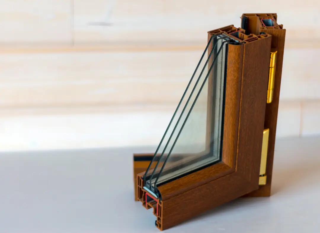 Installation de fenêtre en bois sur mesure Villemoustaussou